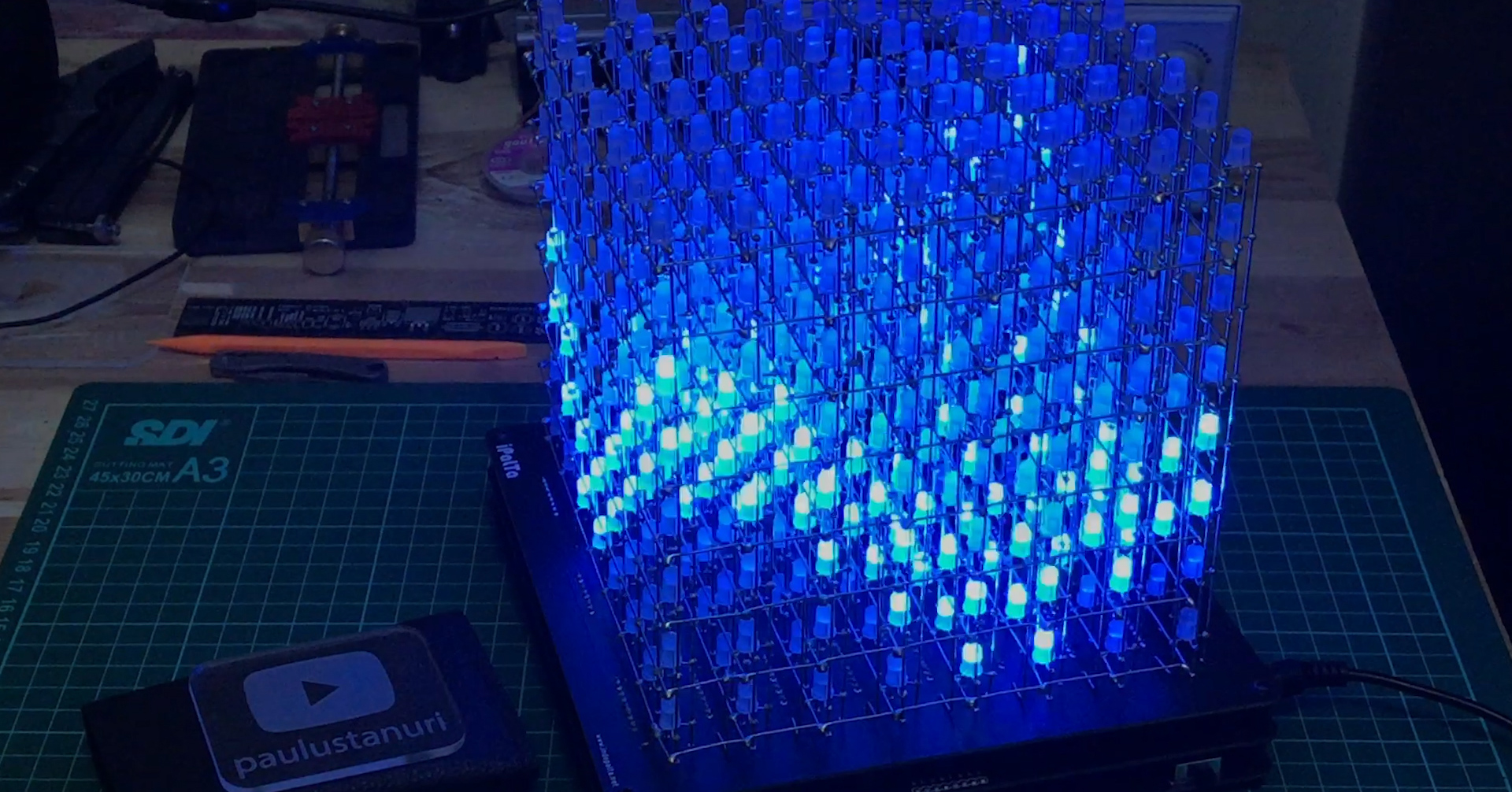 Led cube